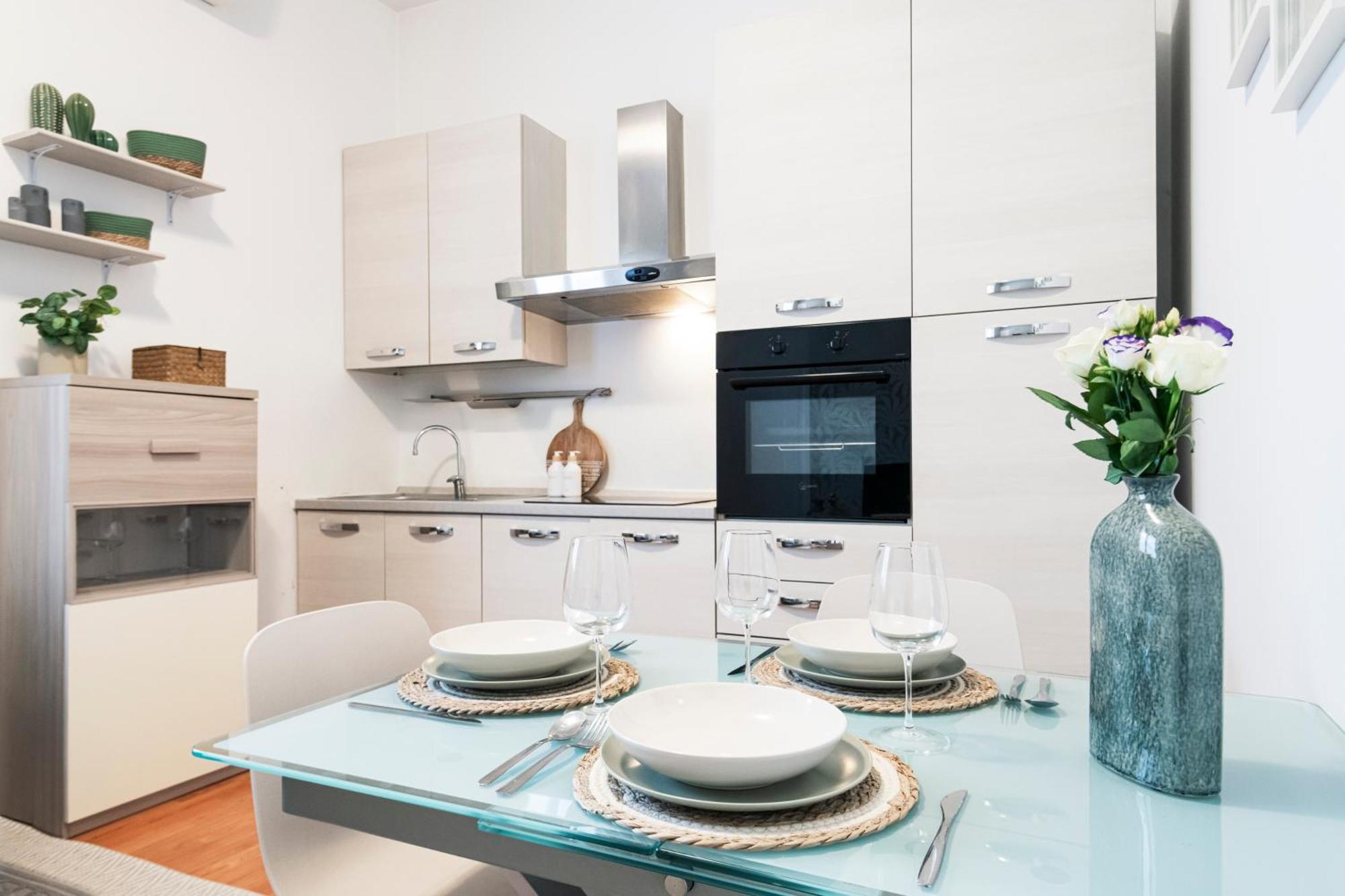 Cozy Apartament In Piazza 5 Giornate By Easylife Milano Eksteriør billede